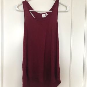 Maroon tank